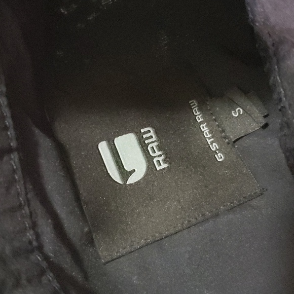 Gstar women's long sleeve button down with ruffle neck detail and cuffs small - Picture 5 of 5